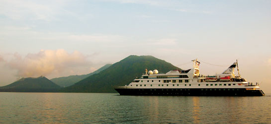 Papua_New_Guinea_Rabaul_Harbour