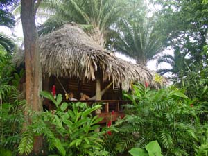 lamanai_cabana_exterior