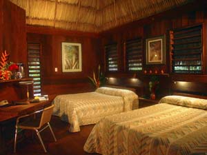 lamanai_cabana_interior