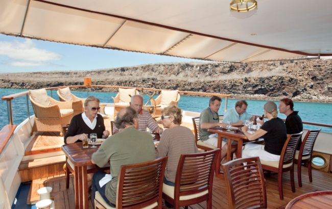 Grace-Al-Fresco-Dining-Area