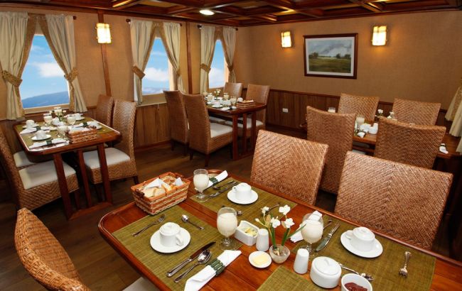 Grace-Interior-Dining-Room
